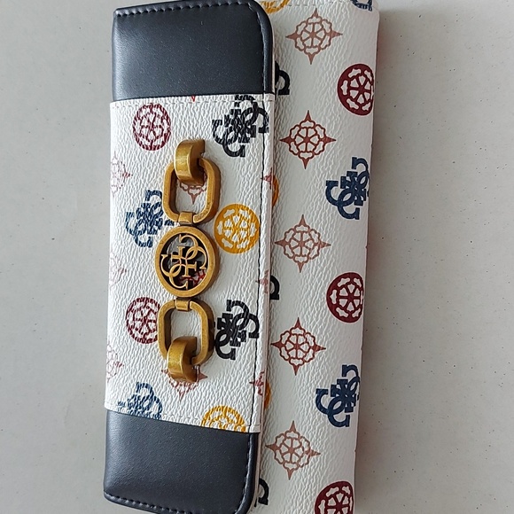 Guess White Muti Noelle Clutch - Picture 7 of 7